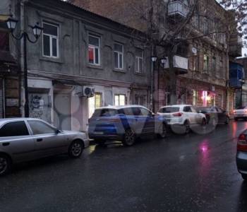 Продается 1-комнатная квартира, 66 м²