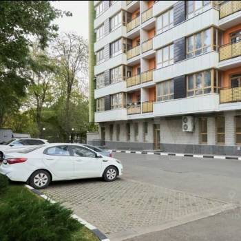 Продается Многокомнатная квартира, 185 м²
