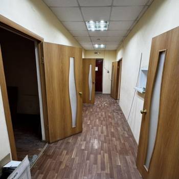 Продается Нежилое помещение, 217 м²