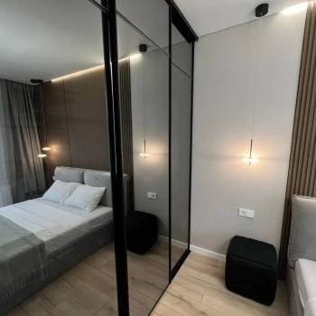 Продается 1-комнатная квартира, 37 м²