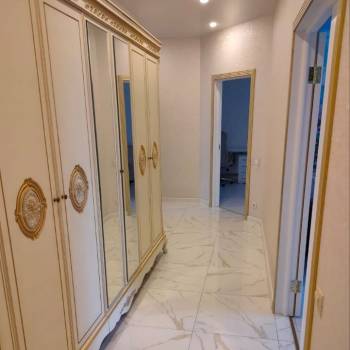 Сдается Многокомнатная квартира, 100 м²
