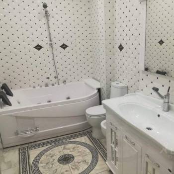 Сдается Многокомнатная квартира, 100 м²