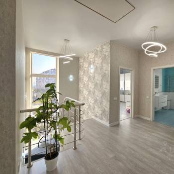 Продается Дом, 194 м²