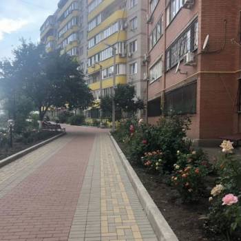 Продается 1-комнатная квартира, 45 м²
