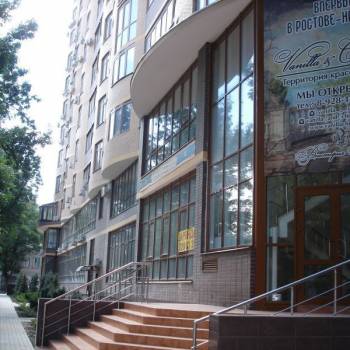 Продается 1-комнатная квартира, 67 м²