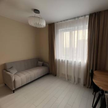 Продается 1-комнатная квартира, 36 м²