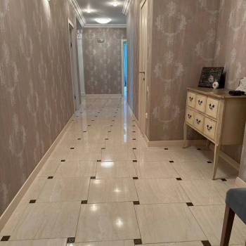 Сдается 2-х комнатная квартира, 120 м²