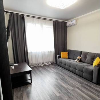 Сдается 1-комнатная квартира, 40 м²