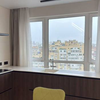 Продается 2-х комнатная квартира, 80 м²