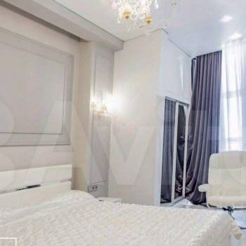 Продается Многокомнатная квартира, 145 м²