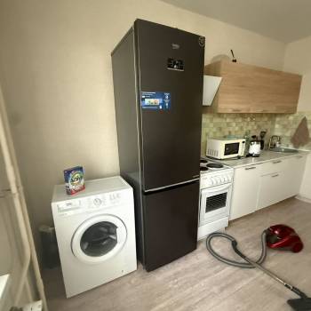 Продается 1-комнатная квартира, 38 м²