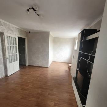 Продается 1-комнатная квартира, 35 м²