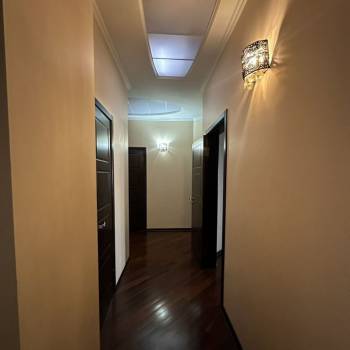 Продается Многокомнатная квартира, 157 м²