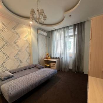 Продается Многокомнатная квартира, 157 м²