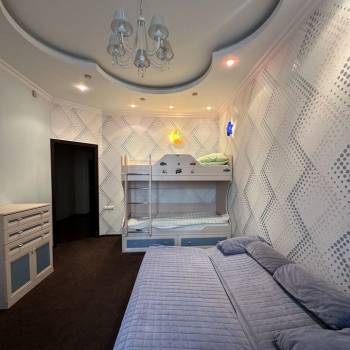 Продается Многокомнатная квартира, 157 м²
