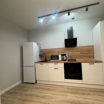 Продается 1-комнатная квартира, 32 м²
