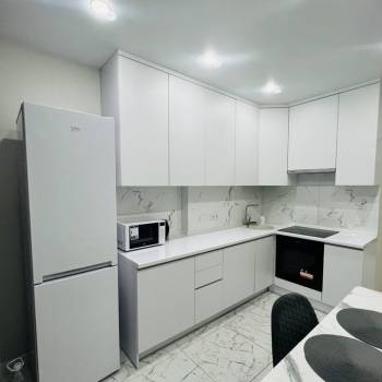 Продается 1-комнатная квартира, 42,3 м²