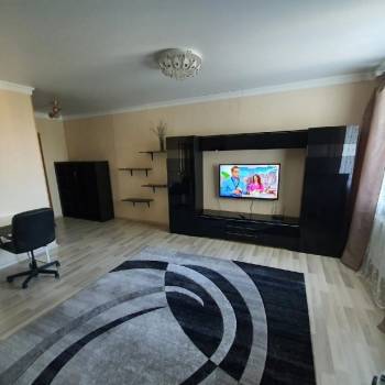 Сдается 2-х комнатная квартира, 70 м²