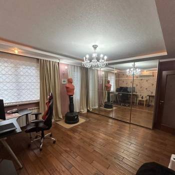Сдается Многокомнатная квартира, 117 м²