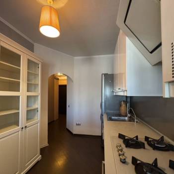 Продается 1-комнатная квартира, 43 м²