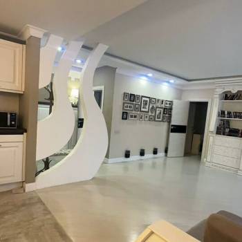 Сдается Многокомнатная квартира, 130 м²