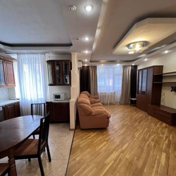 Сдается Многокомнатная квартира, 110 м²