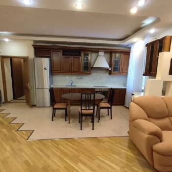 Сдается Многокомнатная квартира, 110 м²