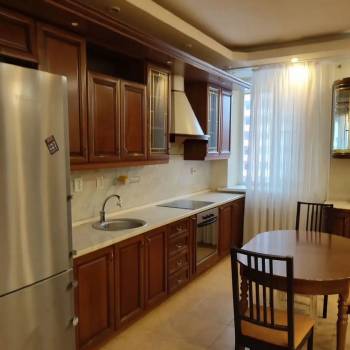 Сдается Многокомнатная квартира, 110 м²
