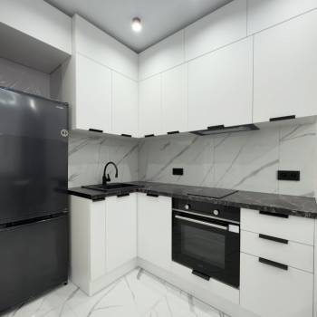 Продается 1-комнатная квартира, 41 м²