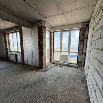 Продается 1-комнатная квартира, 73 м²