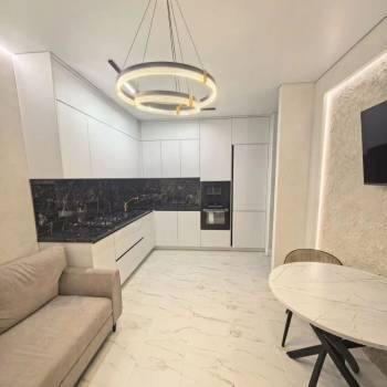 Продается 1-комнатная квартира, 38 м²