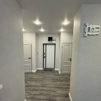 Сдается 2-х комнатная квартира, 85 м²