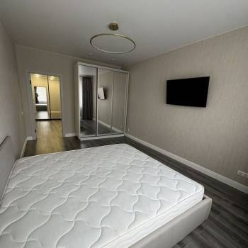 Сдается 2-х комнатная квартира, 85 м²