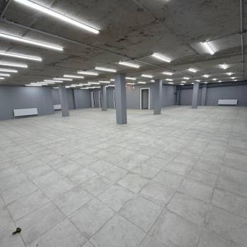 Сдается Нежилое помещение, 270 м²