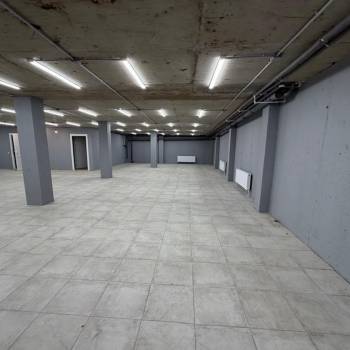 Сдается Нежилое помещение, 270 м²
