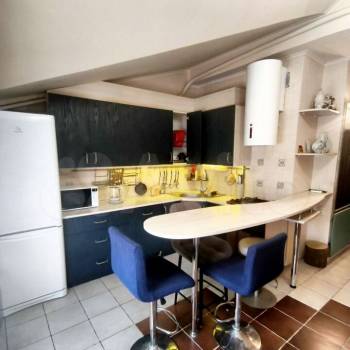 Продается 1-комнатная квартира, 35 м²