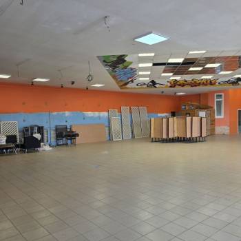 Сдается Нежилое помещение, 382 м²