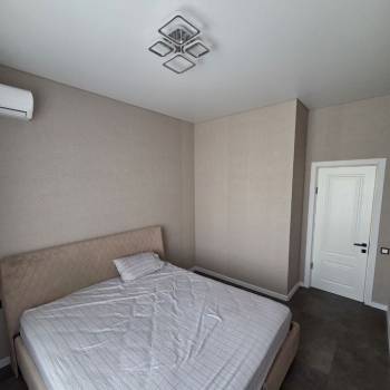 Продается 1-комнатная квартира, 40 м²