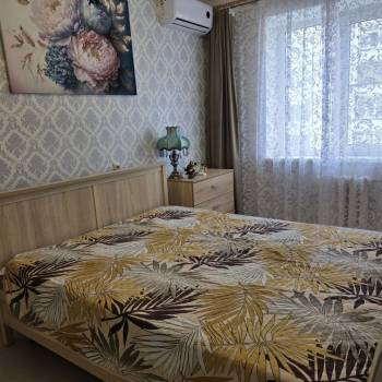 Продается 1-комнатная квартира, 50,4 м²