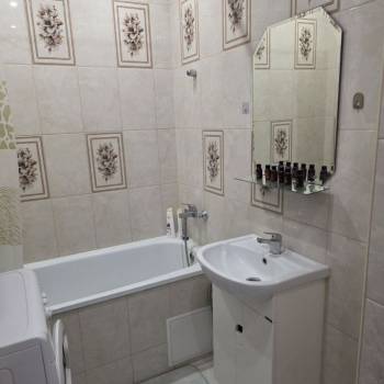 Продается 1-комнатная квартира, 50,4 м²