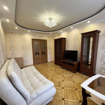 Сдается Многокомнатная квартира, 63 м²