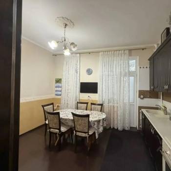 Продается Многокомнатная квартира, 85,5 м²