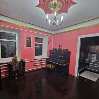 Продается Многокомнатная квартира, 65 м²