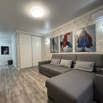 Сдается 1-комнатная квартира, 42 м²