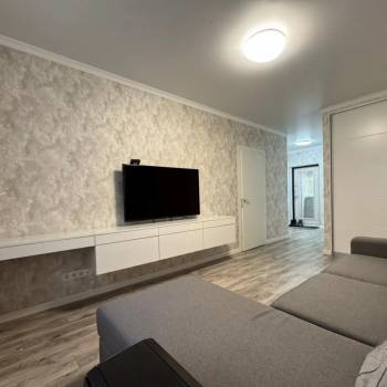 Сдается 1-комнатная квартира, 42 м²
