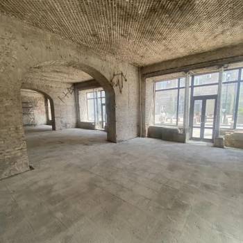 Сдается Нежилое помещение, 245 м²