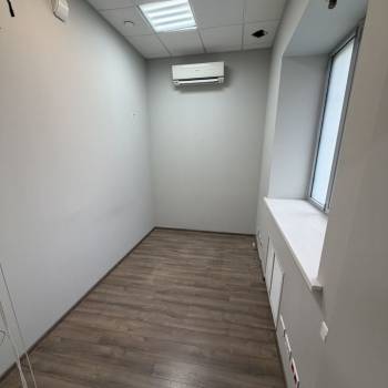 Сдается Нежилое помещение, 205 м²