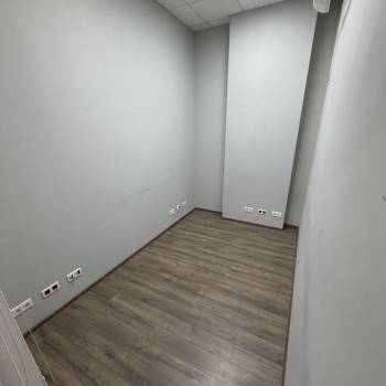 Сдается Нежилое помещение, 205 м²