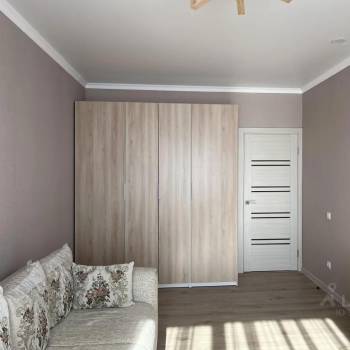 Сдается 1-комнатная квартира, 42 м²