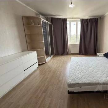 Сдается 1-комнатная квартира, 45 м²